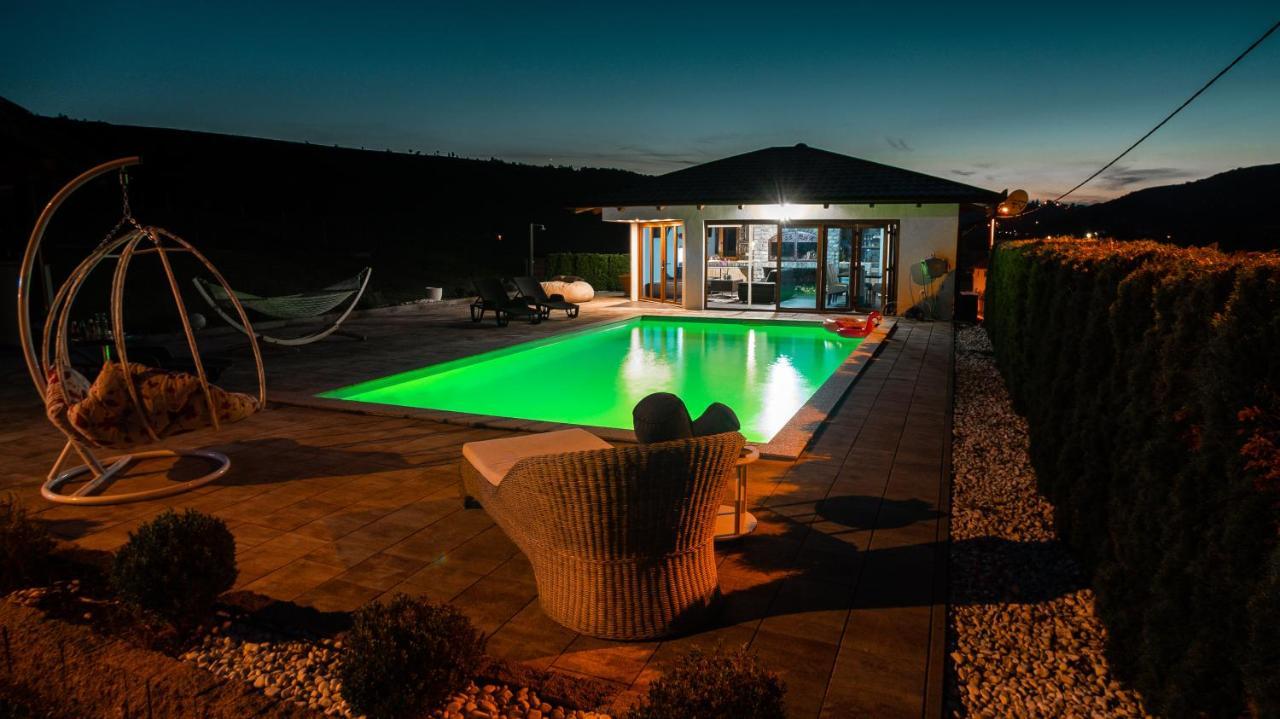 Villa De Luxe Bihać Екстериор снимка