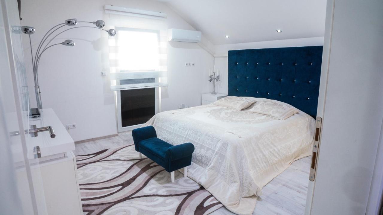 Villa De Luxe Bihać Екстериор снимка
